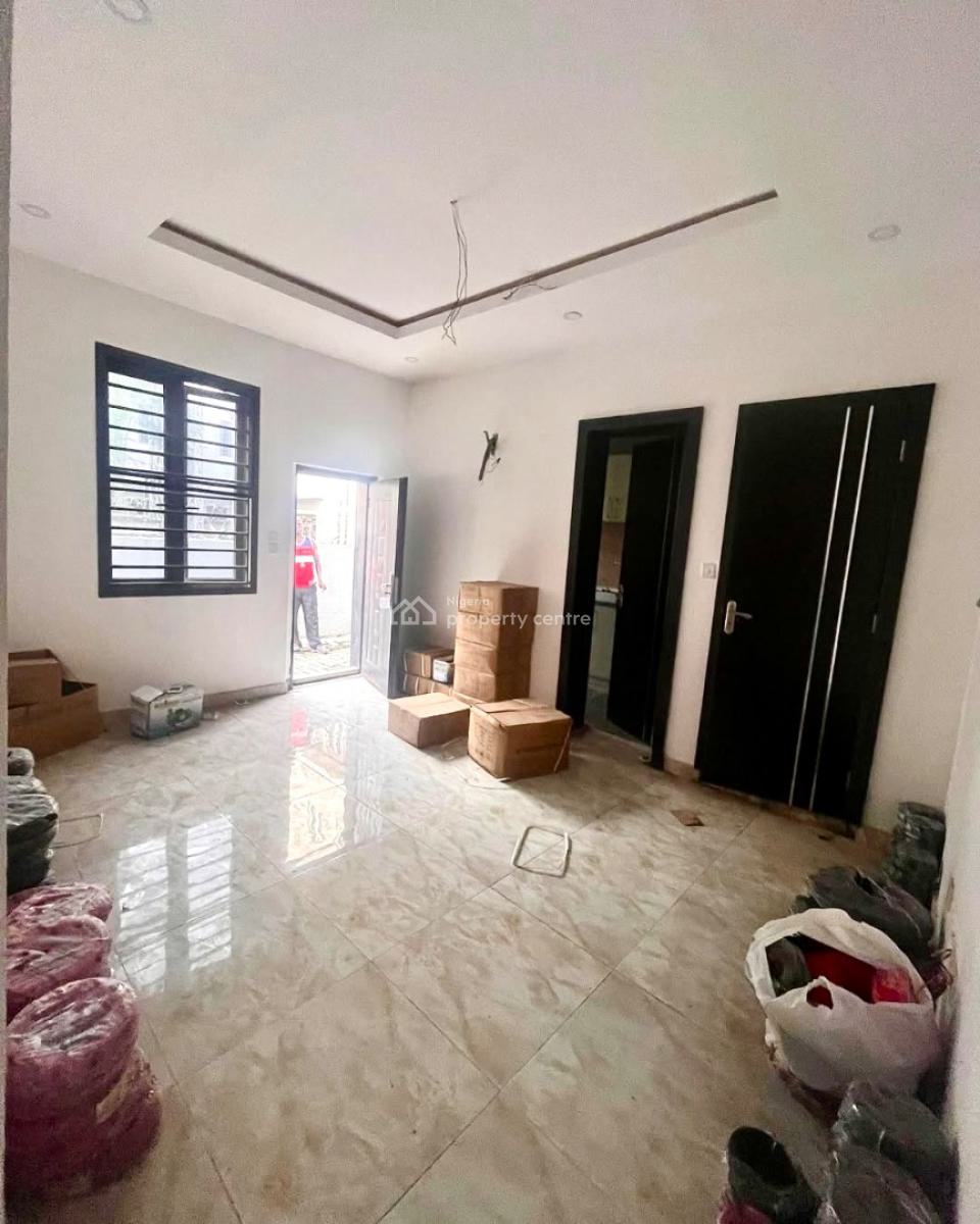 1 Bedroom Apartment, Ikate Elegushi, Lekki, Lagos, Mini Flat (room and Parlour) for Sale
