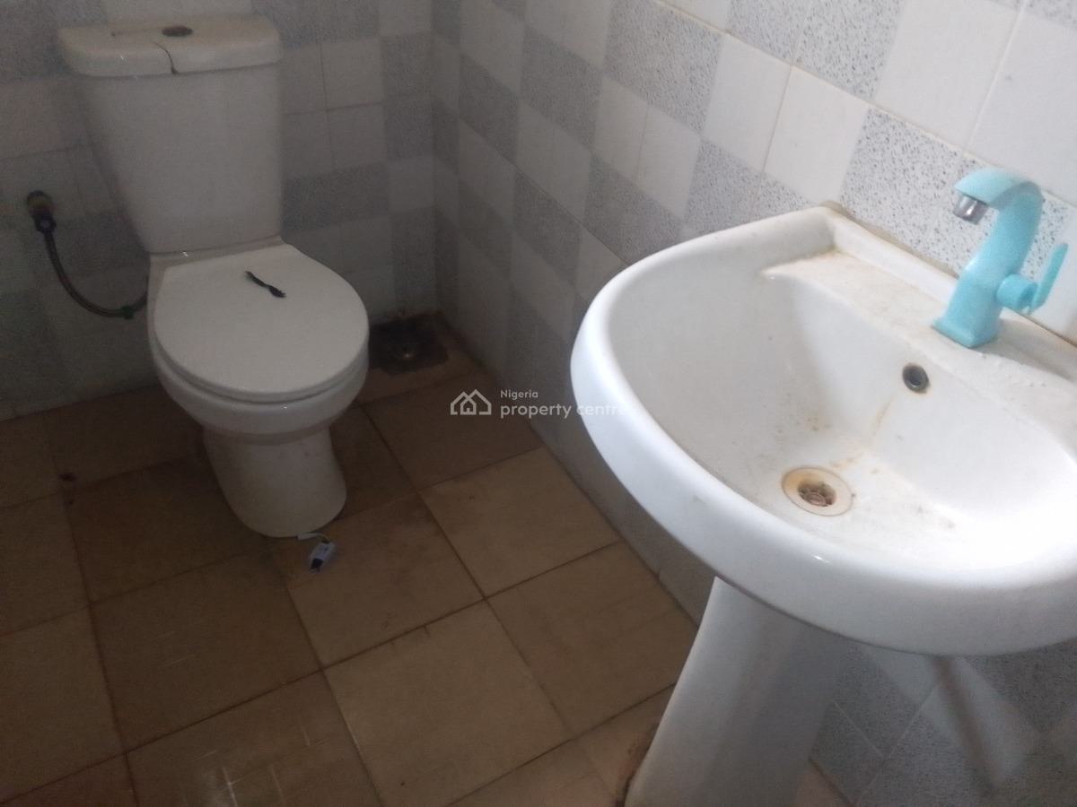 Spacious Luxury 3 Bedroom Flat with Excellent Features, Newtown Estate Rd, Ogombo, Ajah, Lagos, Flat / Apartment for Rent