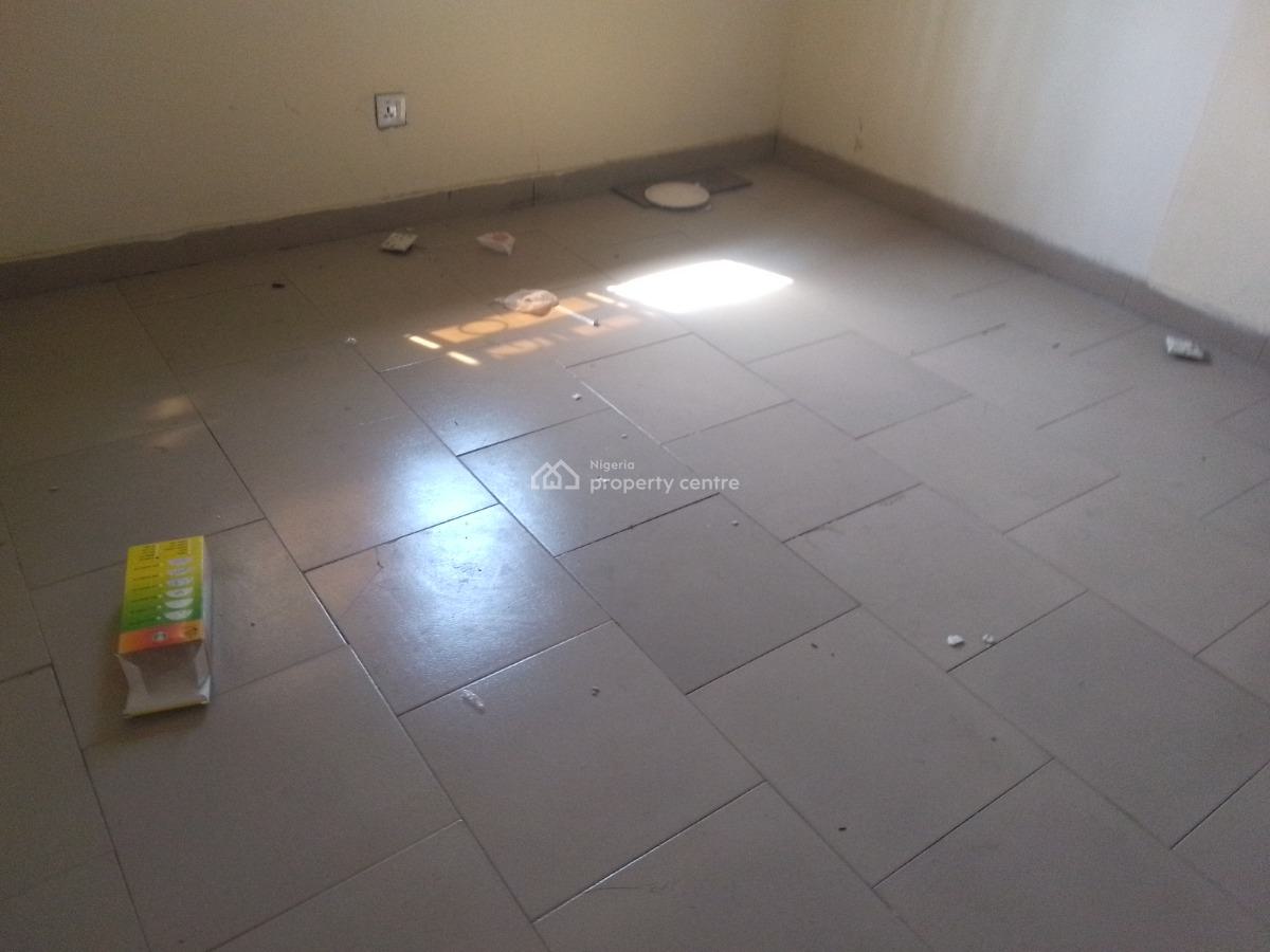 Spacious Luxury 3 Bedroom Flat with Excellent Features, Newtown Estate Rd, Ogombo, Ajah, Lagos, Flat / Apartment for Rent