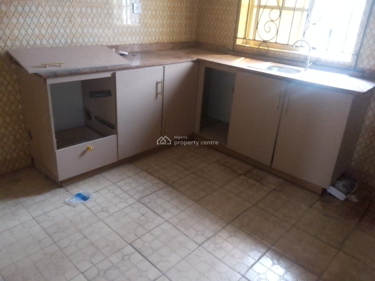 Spacious Luxury 3 Bedroom Flat with Excellent Features, Newtown Estate Rd, Ogombo, Ajah, Lagos, Flat / Apartment for Rent
