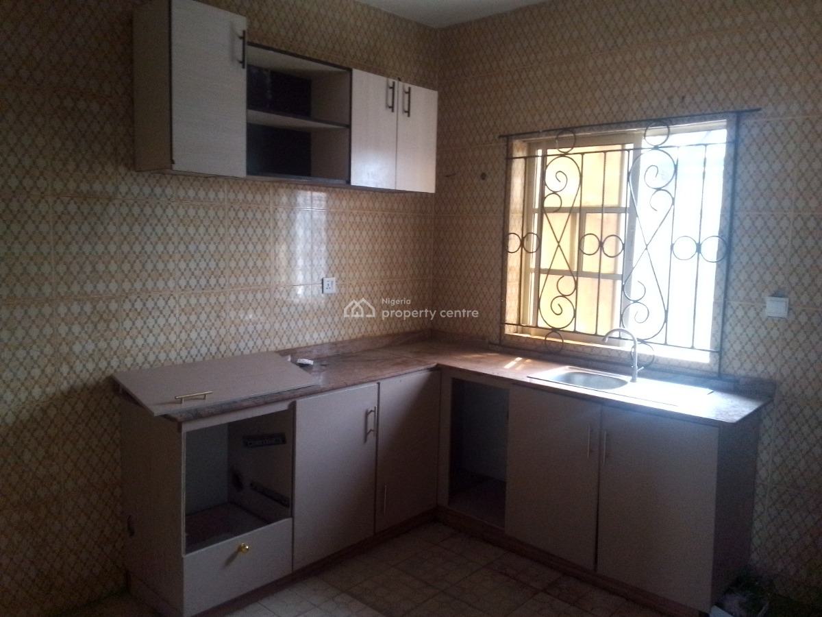 Spacious Luxury 3 Bedroom Flat with Excellent Features, Newtown Estate Rd, Ogombo, Ajah, Lagos, Flat / Apartment for Rent