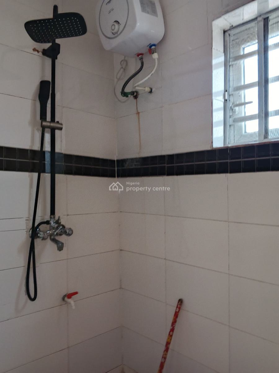 a Standard and Spacious Miniflat Available in a Serene Area, Alagomeji, Alagomeji, Yaba, Lagos, Mini Flat (room and Parlour) for Rent