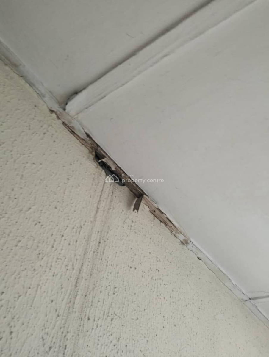 Office Space Available in a Commercial Hub, Waec, Jibowu, Yaba, Lagos, Office Space for Rent