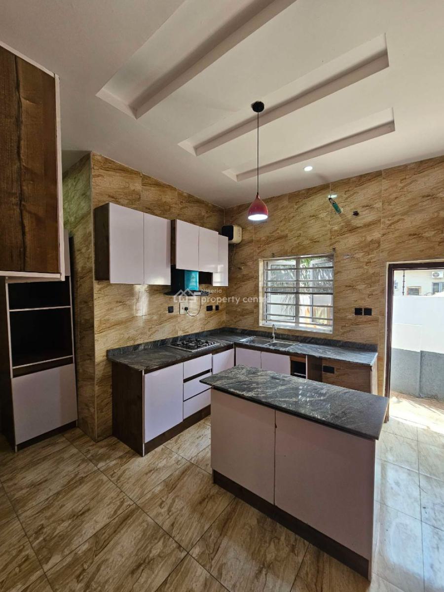 4bedrooms Semi Detached Duplex with Bq, Ajah, Lagos, Semi-detached Duplex for Rent