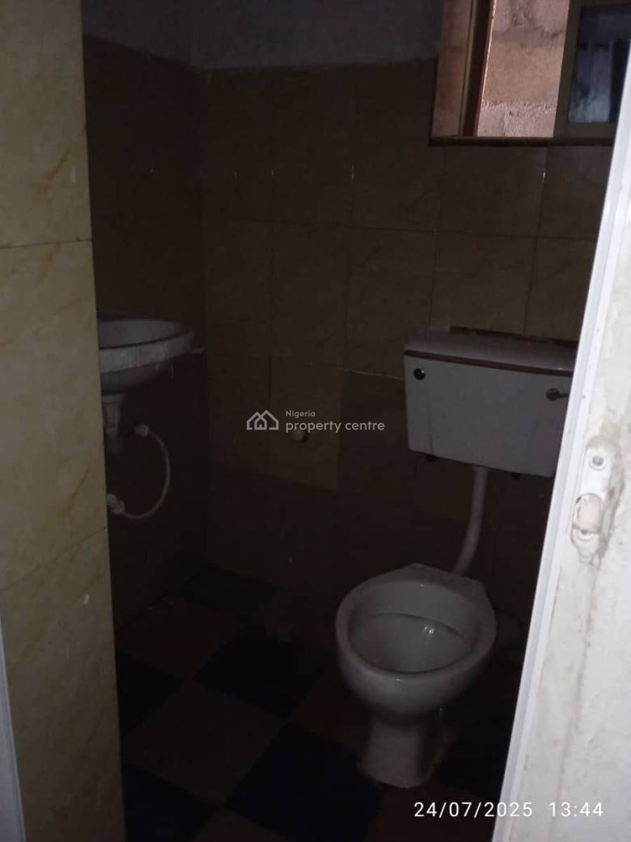 Female Needed to Share a Self Contain, Sangotedo, Ajah, Lagos, Self Contain (single Rooms) for Rent