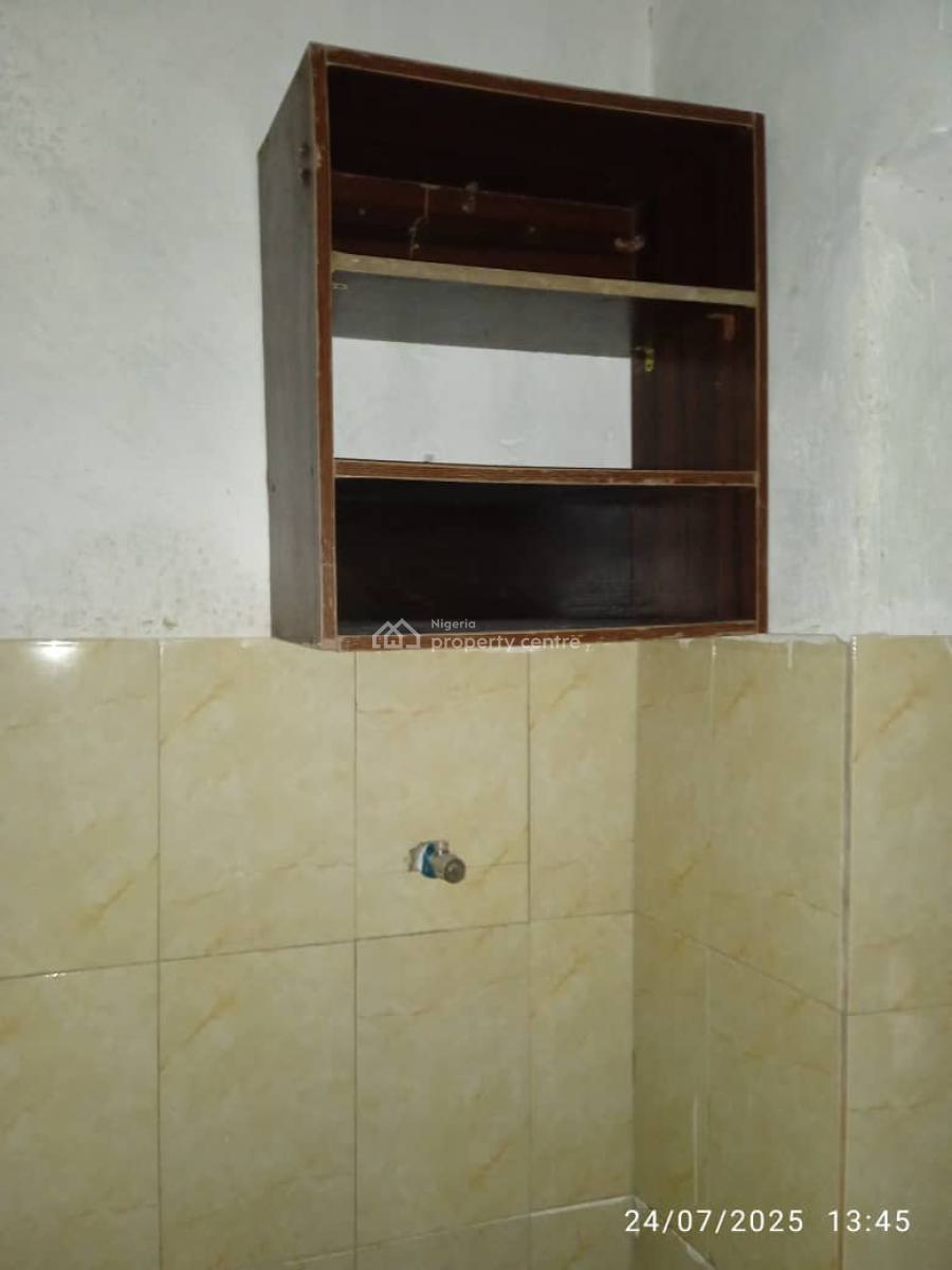 Female Needed to Share a Self Contain, Sangotedo, Ajah, Lagos, Self Contain (single Rooms) for Rent