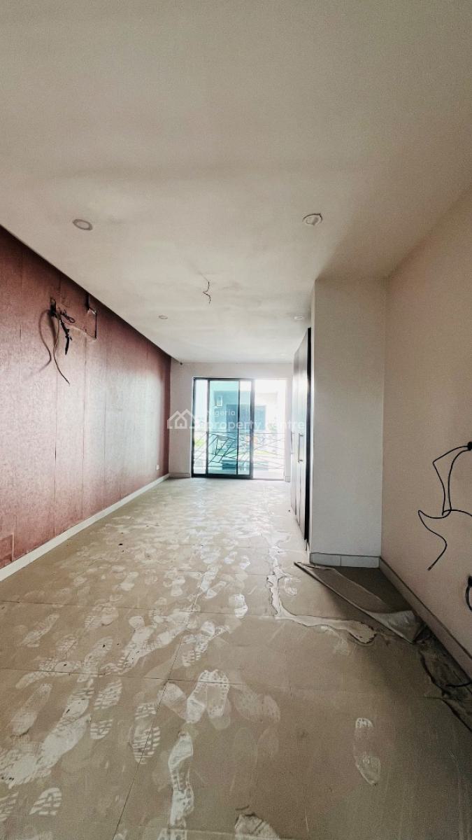 Well Built 2bedroom Maisonette with Bq, Lekki Phase 1, Lekki, Lagos, Flat / Apartment for Rent