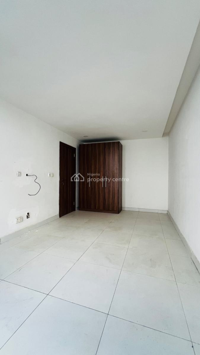 Well Built 2bedroom Maisonette with Bq, Lekki Phase 1, Lekki, Lagos, Flat / Apartment for Rent