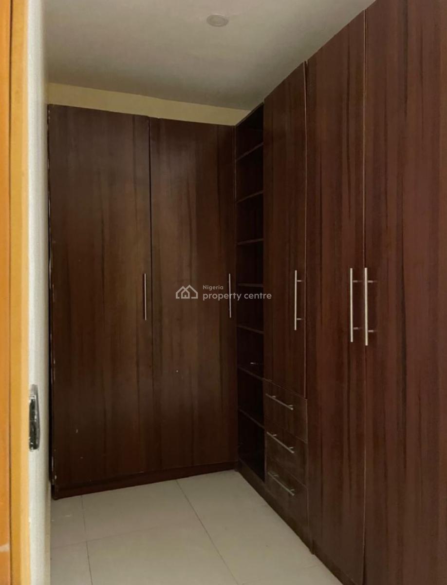 Serviced Spacious 4 Bedrooms Mansionatee with Boyz Quarter, New Road Court, Lekki, Lagos, Terraced Duplex for Rent