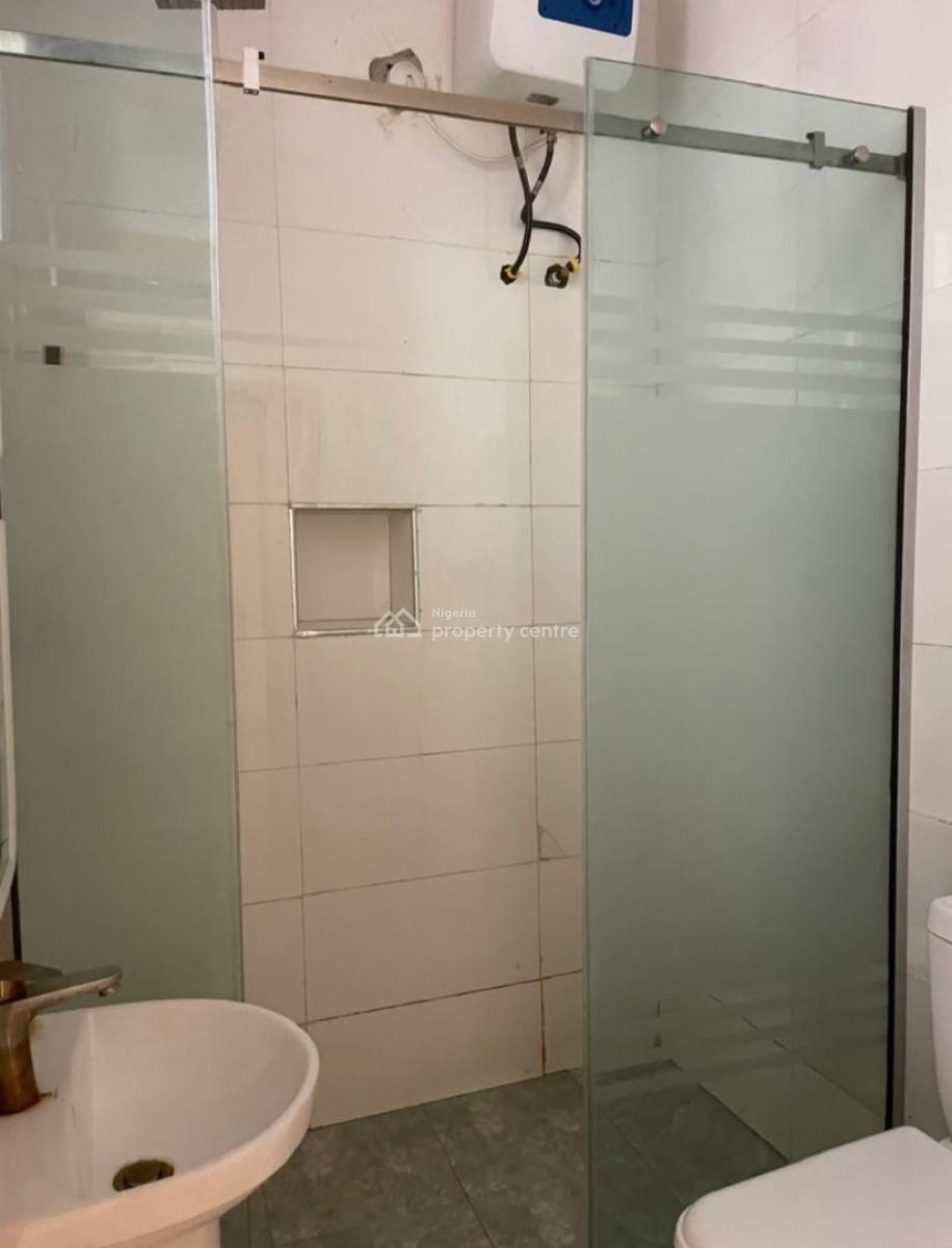 Serviced Spacious 4 Bedrooms Mansionatee with Boyz Quarter, New Road Court, Lekki, Lagos, Terraced Duplex for Rent