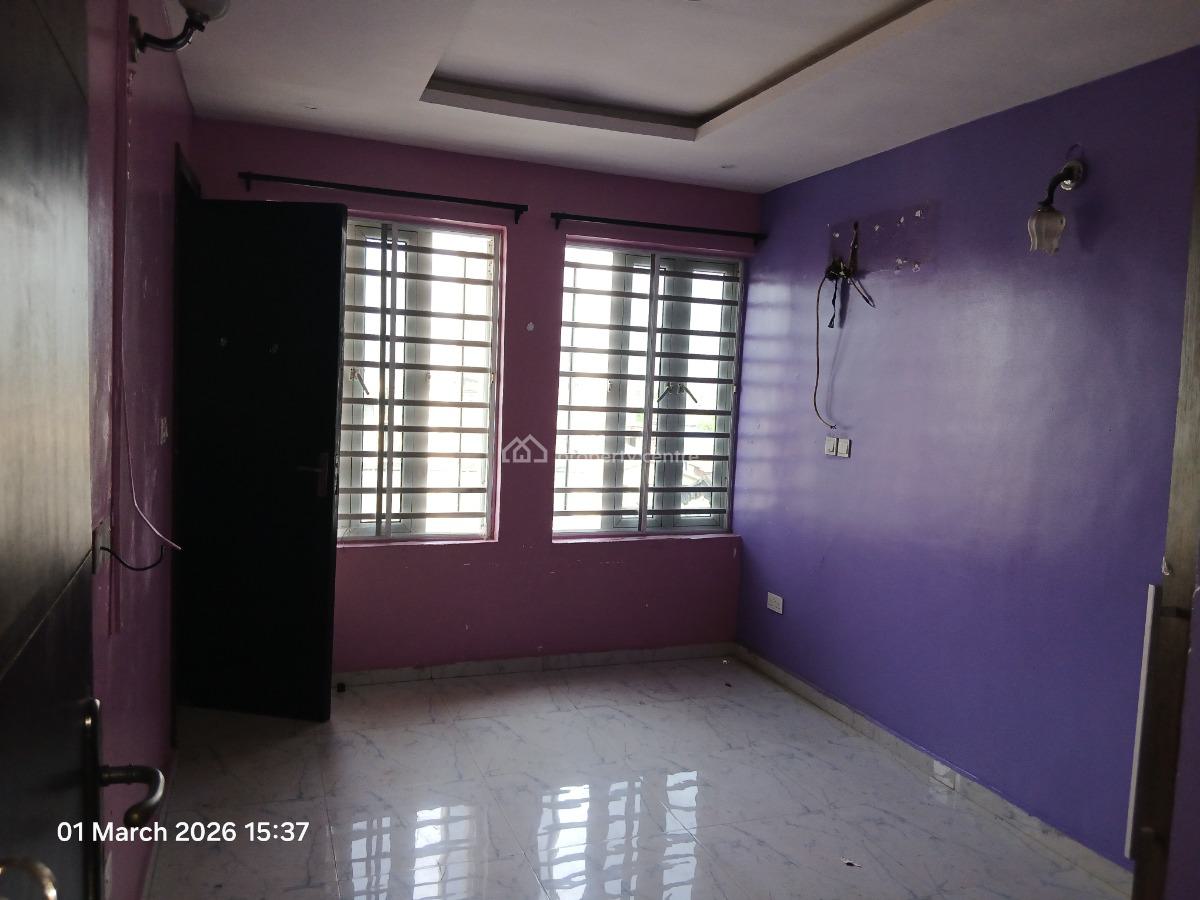 a Lovely Spacious 3 Bedroom Flat Ensuite with Bq, Off Herbert Macaulay Way, Alagomeji, Yaba, Lagos, Flat / Apartment for Sale