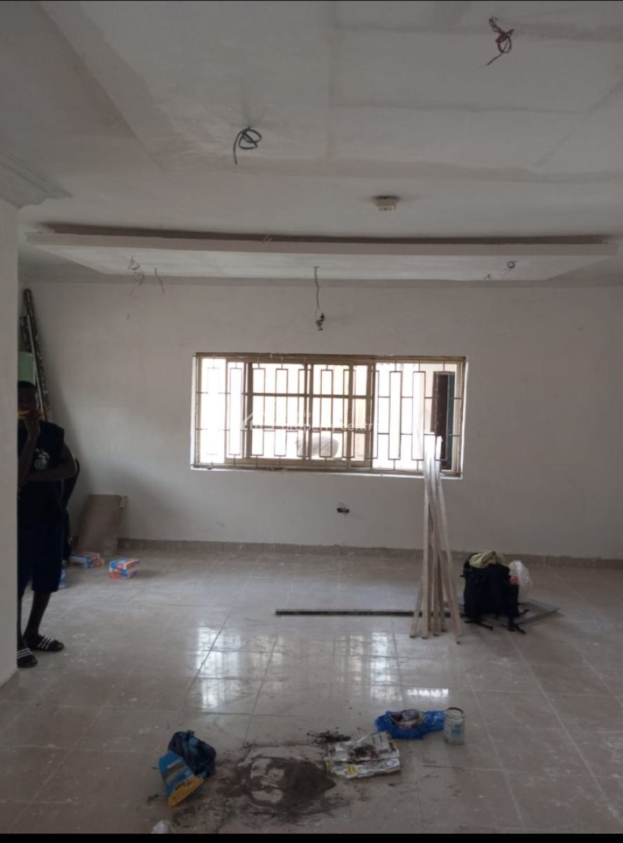 Renovated 4 Bedroom Semi Detached Duplex+ 2bq, Adeniyi Jones, Ikeja, Lagos, Semi-detached Duplex for Rent