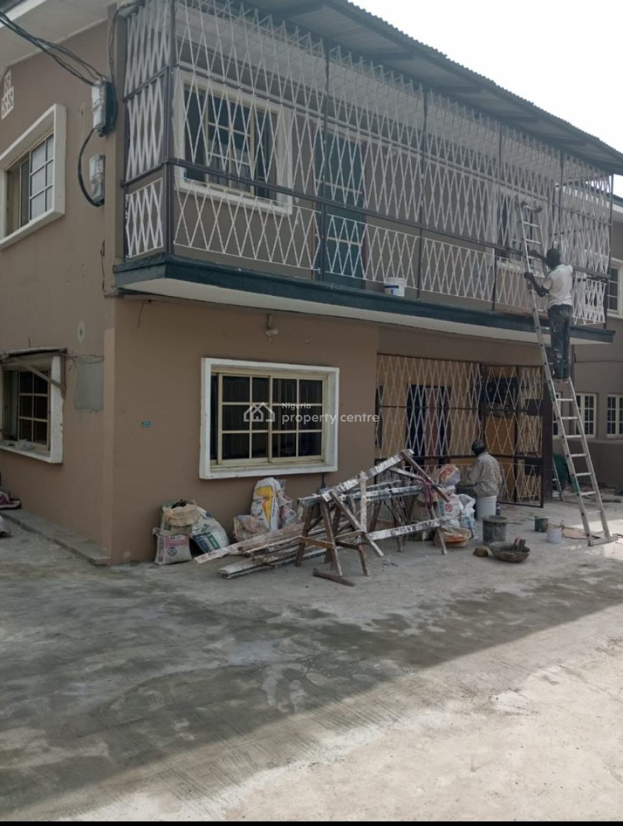 Renovated 4 Bedroom Semi Detached Duplex+ 2bq, Adeniyi Jones, Ikeja, Lagos, Semi-detached Duplex for Rent