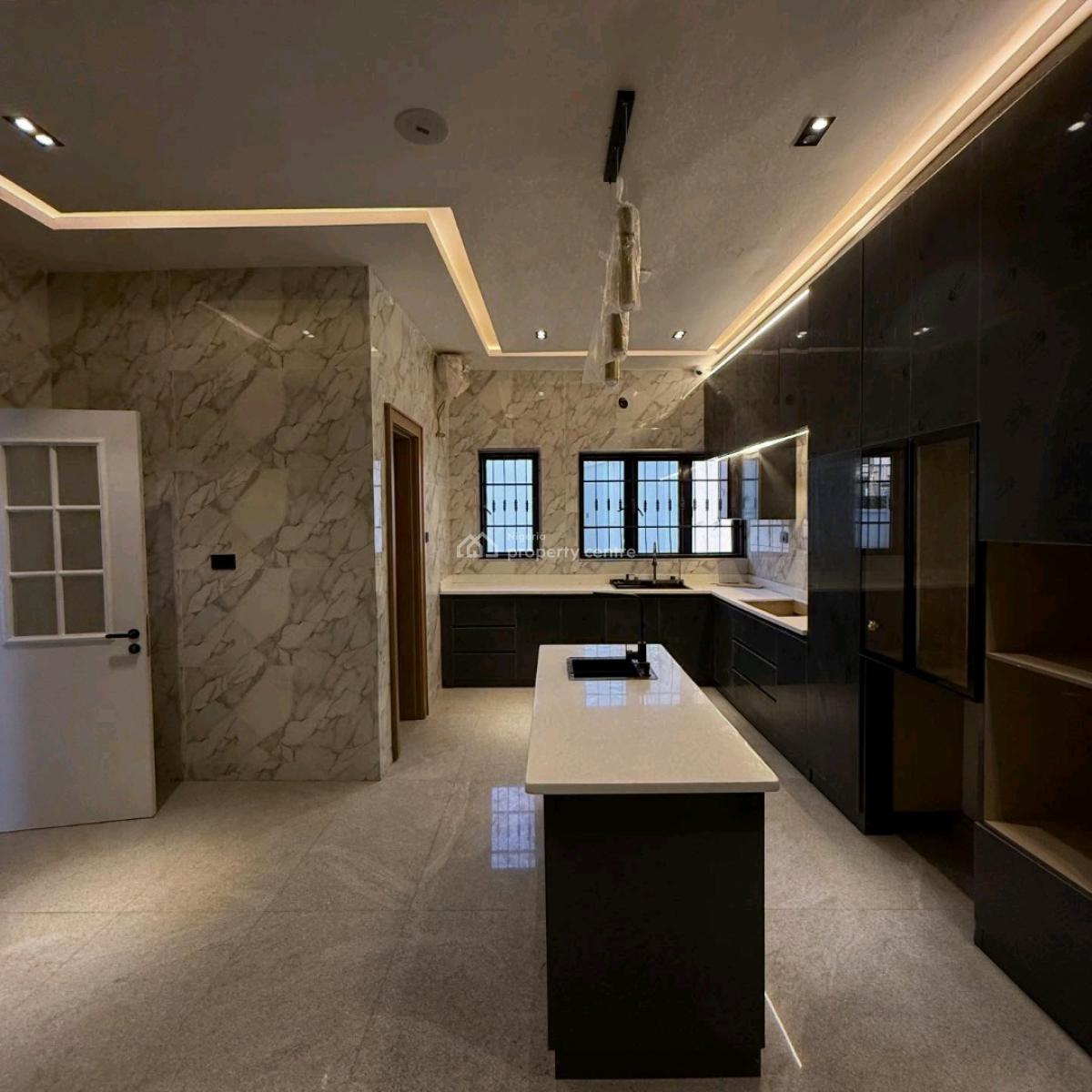 7 Bedroom Detached Duplex 2 Rooms Bq, Asokoro District, Abuja, House for Sale