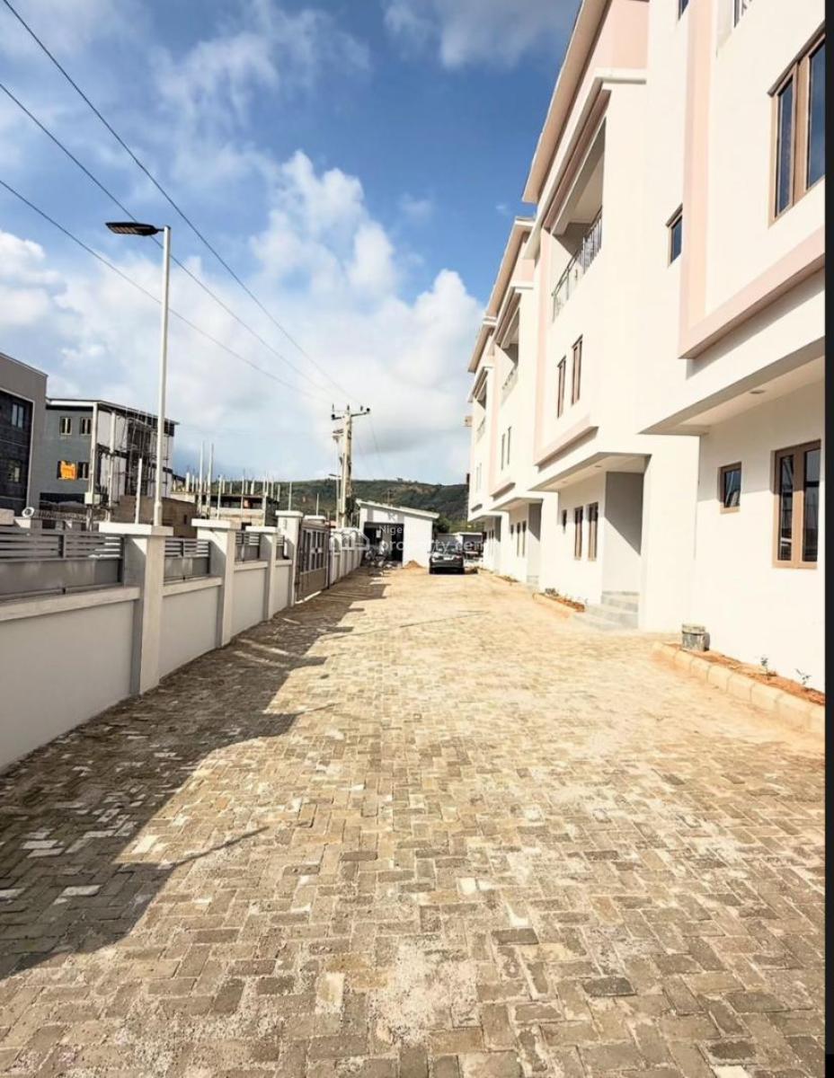 4-bedroom Terrace Duplex with Bq, Cornerpiece, Katampe, Abuja, Terraced Duplex for Rent