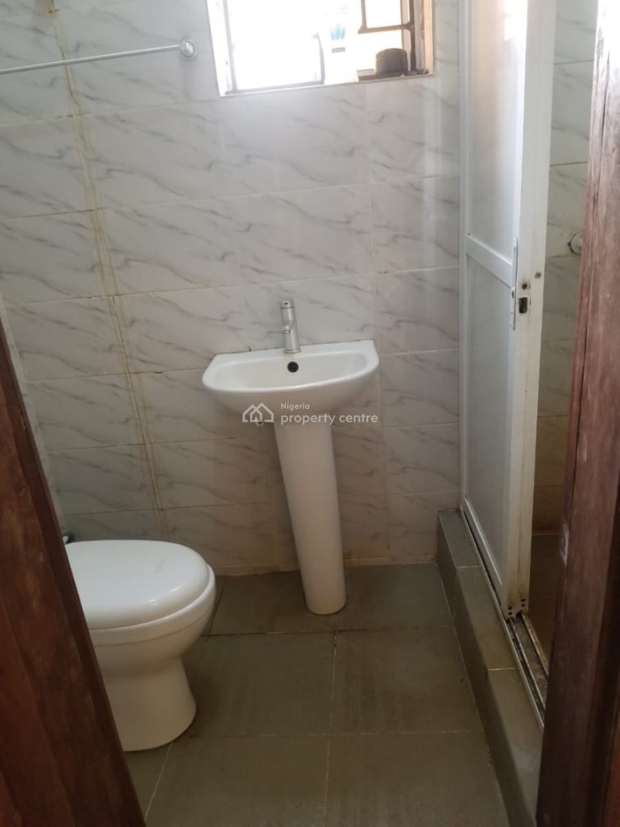 a Spacious Room in a Shared Apartment, Lekki Scheme By Mobil Road, Lekki, Lagos, Self Contain (single Rooms) for Rent