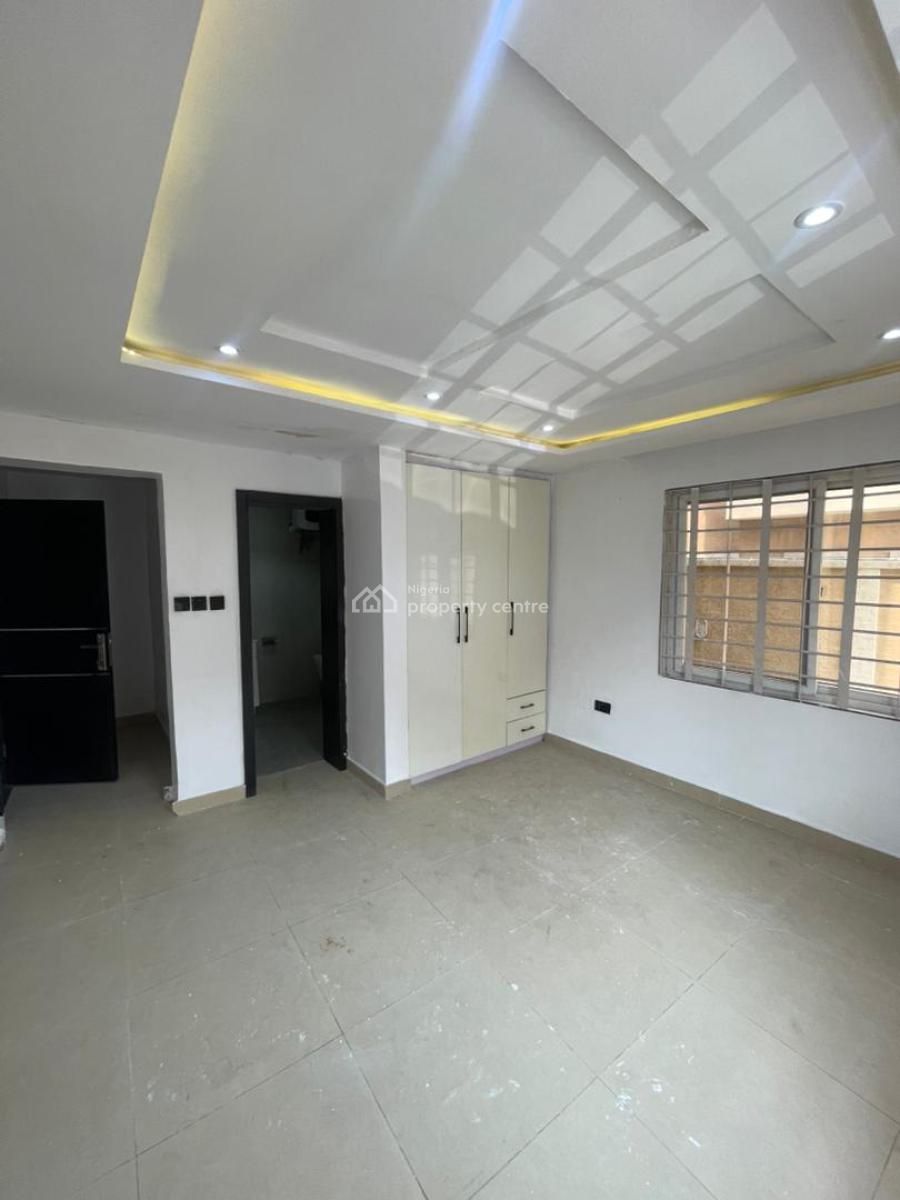 Well Structed 3bedroom Apartment, Lekki Phase 1, Lekki, Lagos, Flat / Apartment for Sale