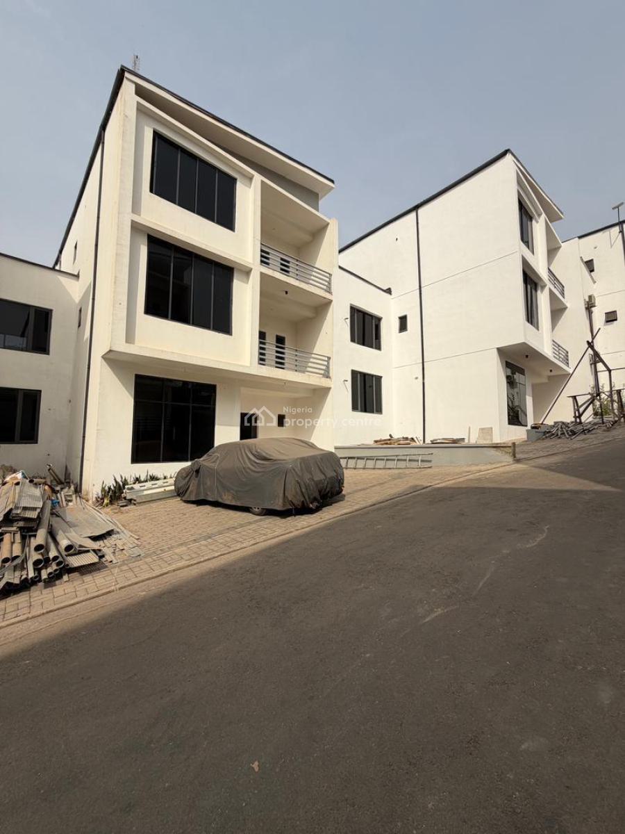 Luxury 5-bedroom Semi-detached Duplex with 2 Bq, Asokoro District, Abuja, Semi-detached Duplex for Rent