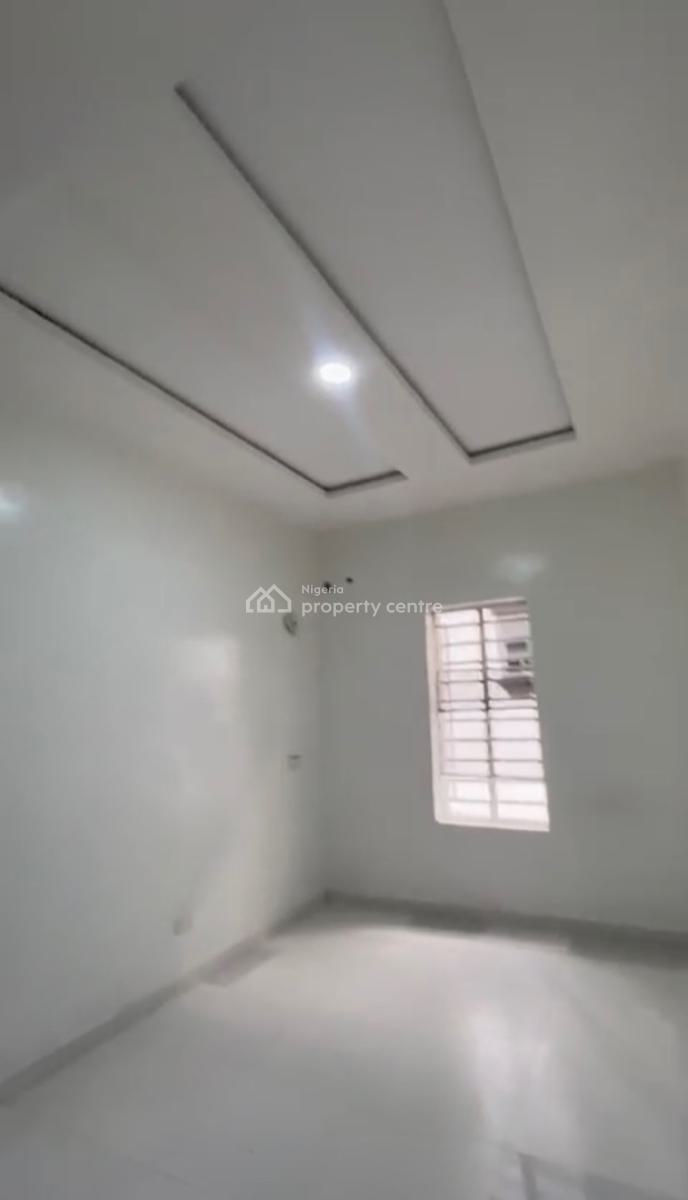 Shared Apt Semi Master Bedroom, Thomas Estate, Ajah, Lagos, Flat / Apartment for Rent