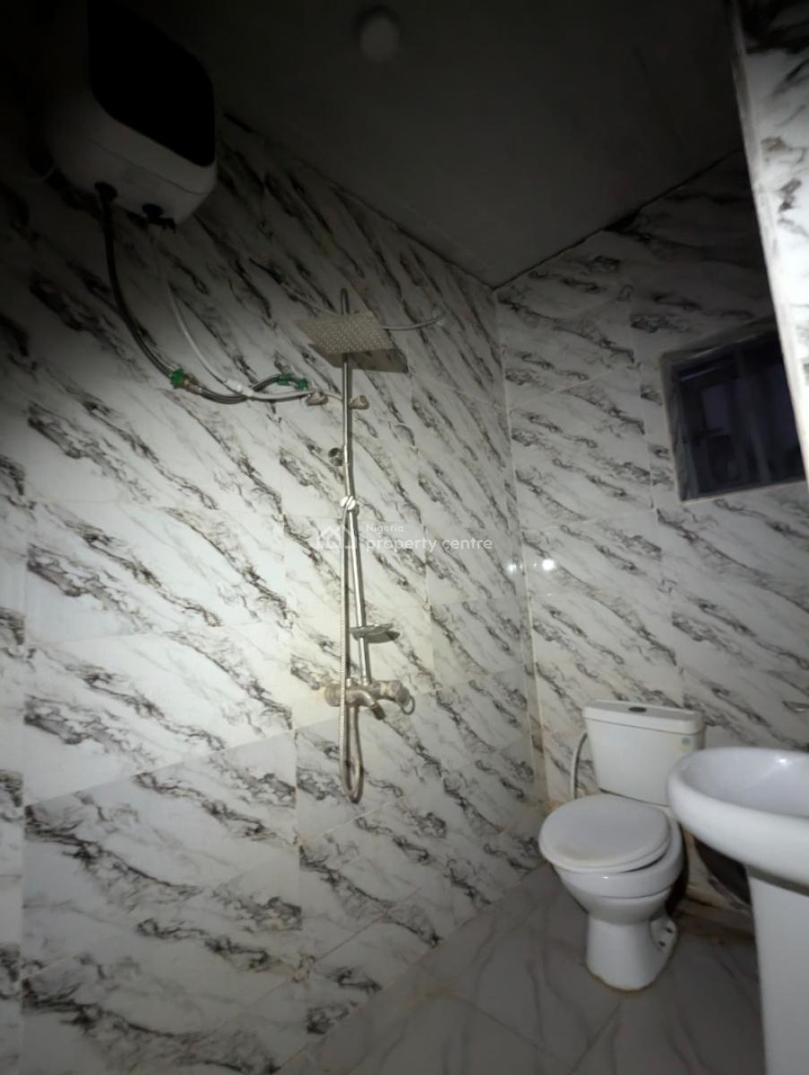 Move-in Ready: Contemporary 2-bedroom Spacious Apartment., Ogombo, Ajah, Lagos, Flat / Apartment for Rent