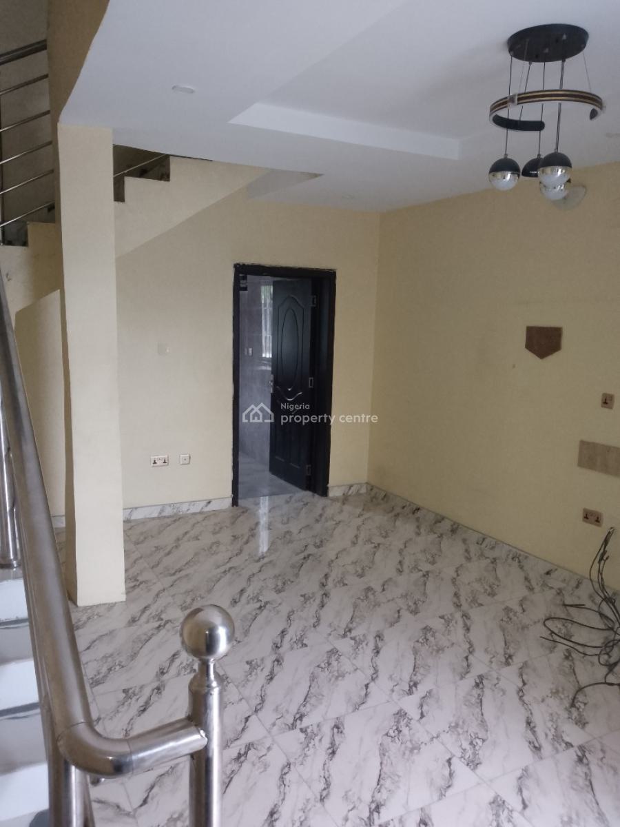 Massive 3bedrooms Terrace Duplex, Off Ologunfe Awoyaya Ibeju-lekki Lagos, Awoyaya, Ibeju Lekki, Lagos, Terraced Duplex for Rent
