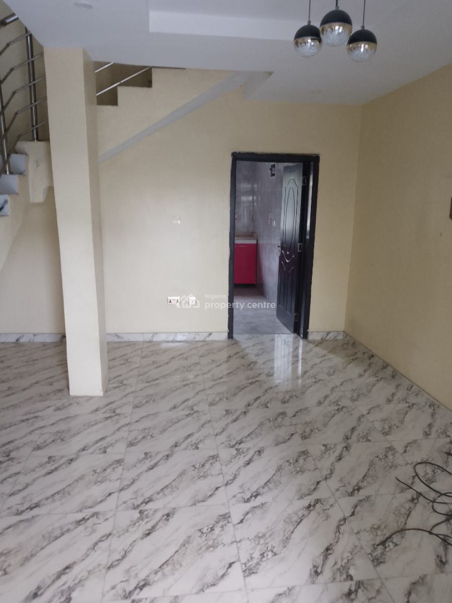 Massive 3bedrooms Terrace Duplex, Off Ologunfe Awoyaya Ibeju-lekki Lagos, Awoyaya, Ibeju Lekki, Lagos, Terraced Duplex for Rent
