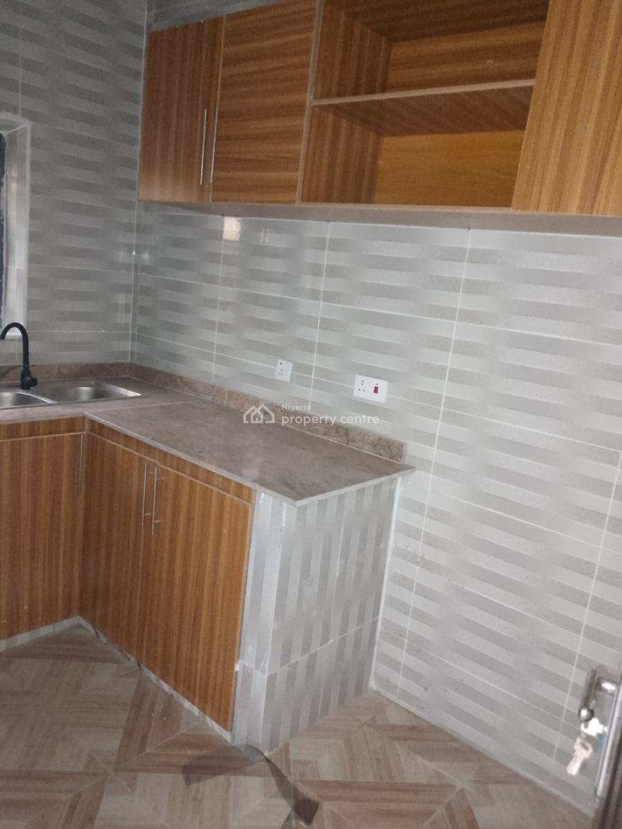 Massively New 2bedroom Flat, Elemoro Royal Estate, Bogije, Ibeju Lekki, Lagos, Flat / Apartment for Rent