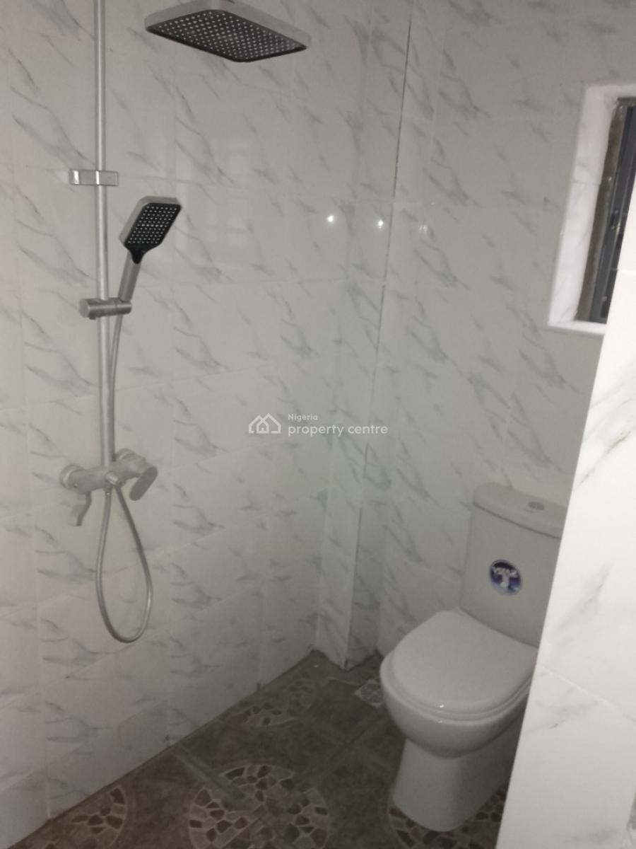 Massively New 2bedroom Flat, Elemoro Royal Estate, Bogije, Ibeju Lekki, Lagos, Flat / Apartment for Rent