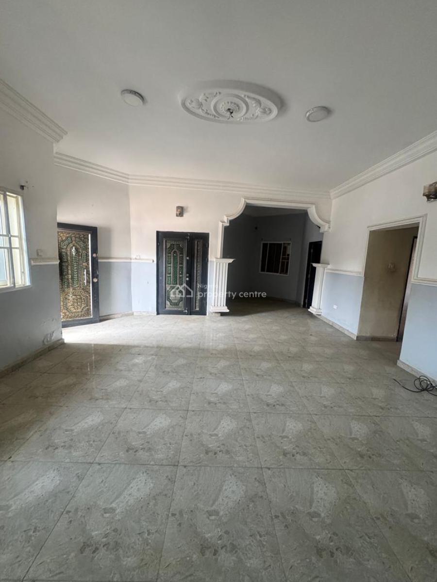 Standard 3 Bedrooms Flat, Lifecamp Main, Life Camp, Abuja, Flat / Apartment for Rent