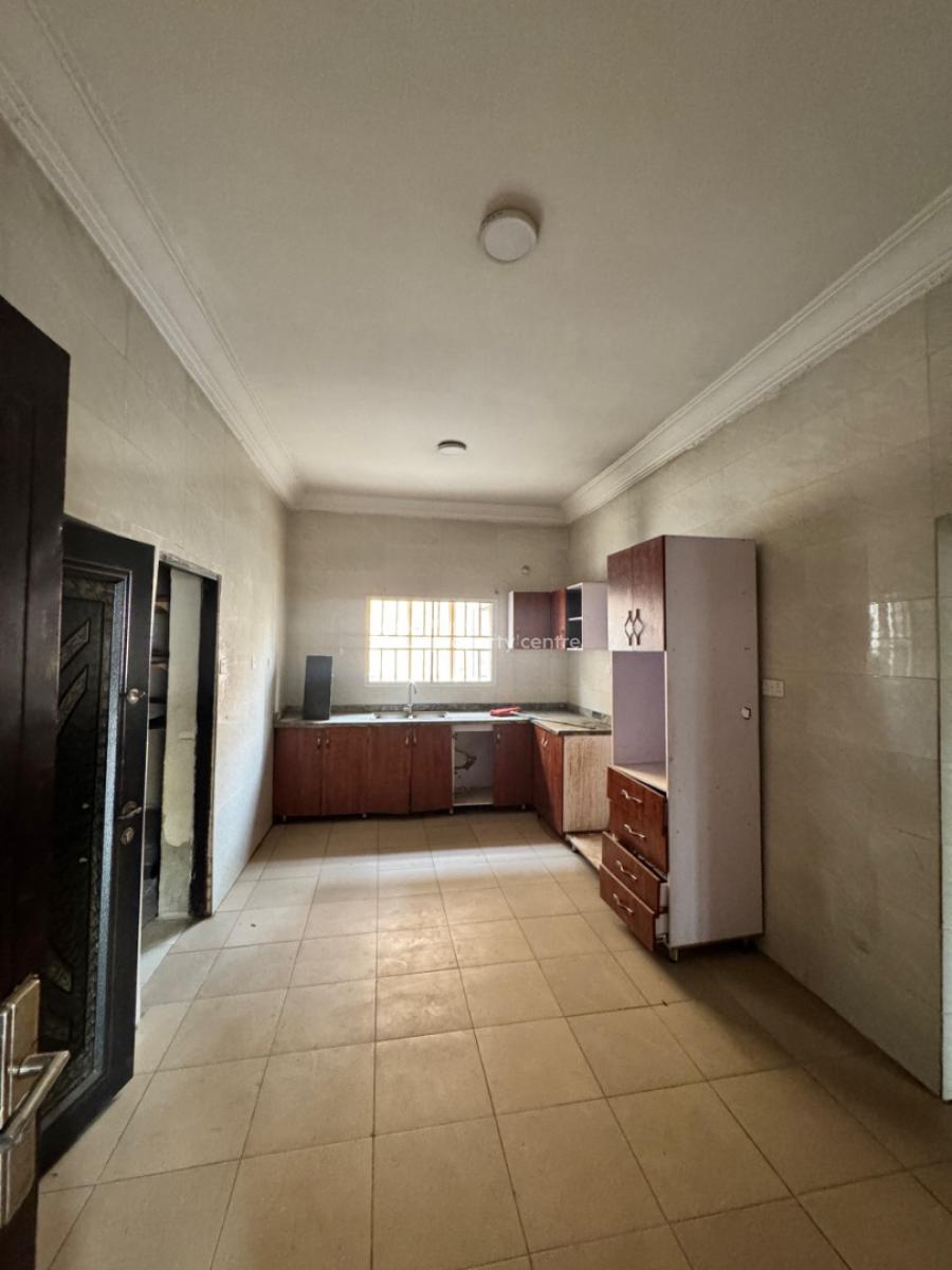 Standard 3 Bedrooms Flat, Lifecamp Main, Life Camp, Abuja, Flat / Apartment for Rent