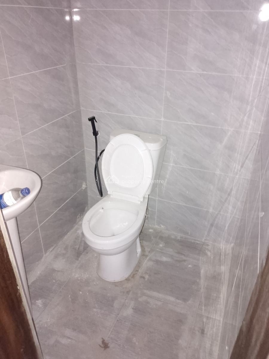 Massive Mini Flat, Ogunfayo Ibeju-lekki Lagos, Eputu, Ibeju Lekki, Lagos, Mini Flat (room and Parlour) for Rent