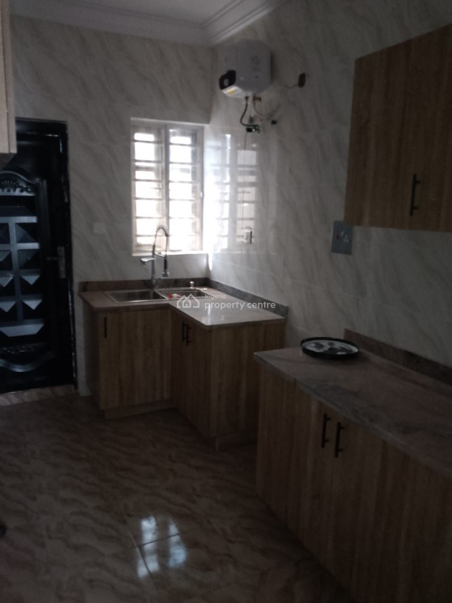 Massive 3bedrooms Flat, Ogunfayo Eputu London Ibeju-lekki Lagos, Eputu, Ibeju Lekki, Lagos, Flat / Apartment for Rent