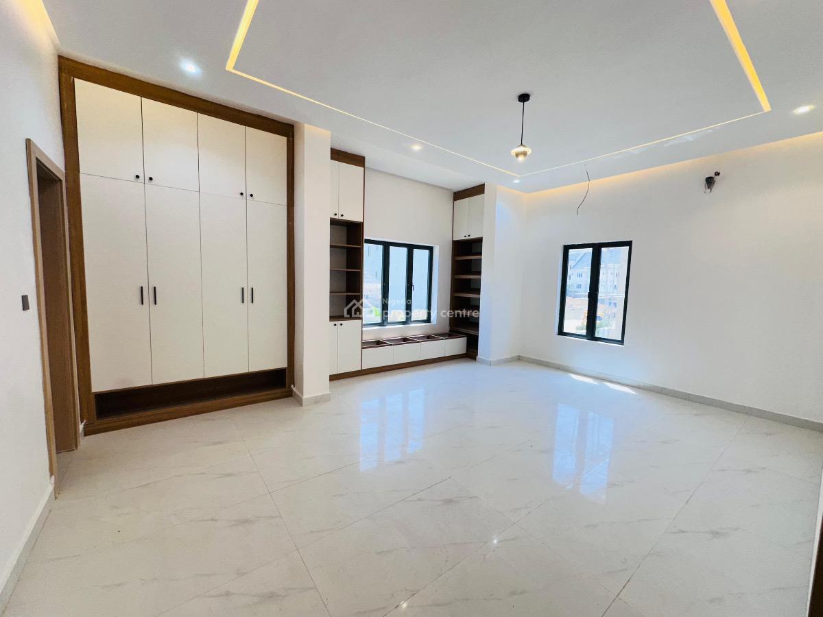 5 Bedroom Detached Duplex with Bq  Tarred Road  Fitted Kitchen, Guzape District, Abuja, Detached Duplex for Sale