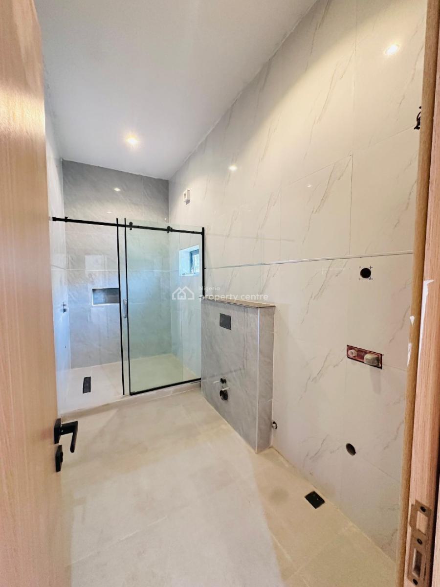 5 Bedroom Detached Duplex with Bq  Tarred Road  Fitted Kitchen, Guzape District, Abuja, Detached Duplex for Sale