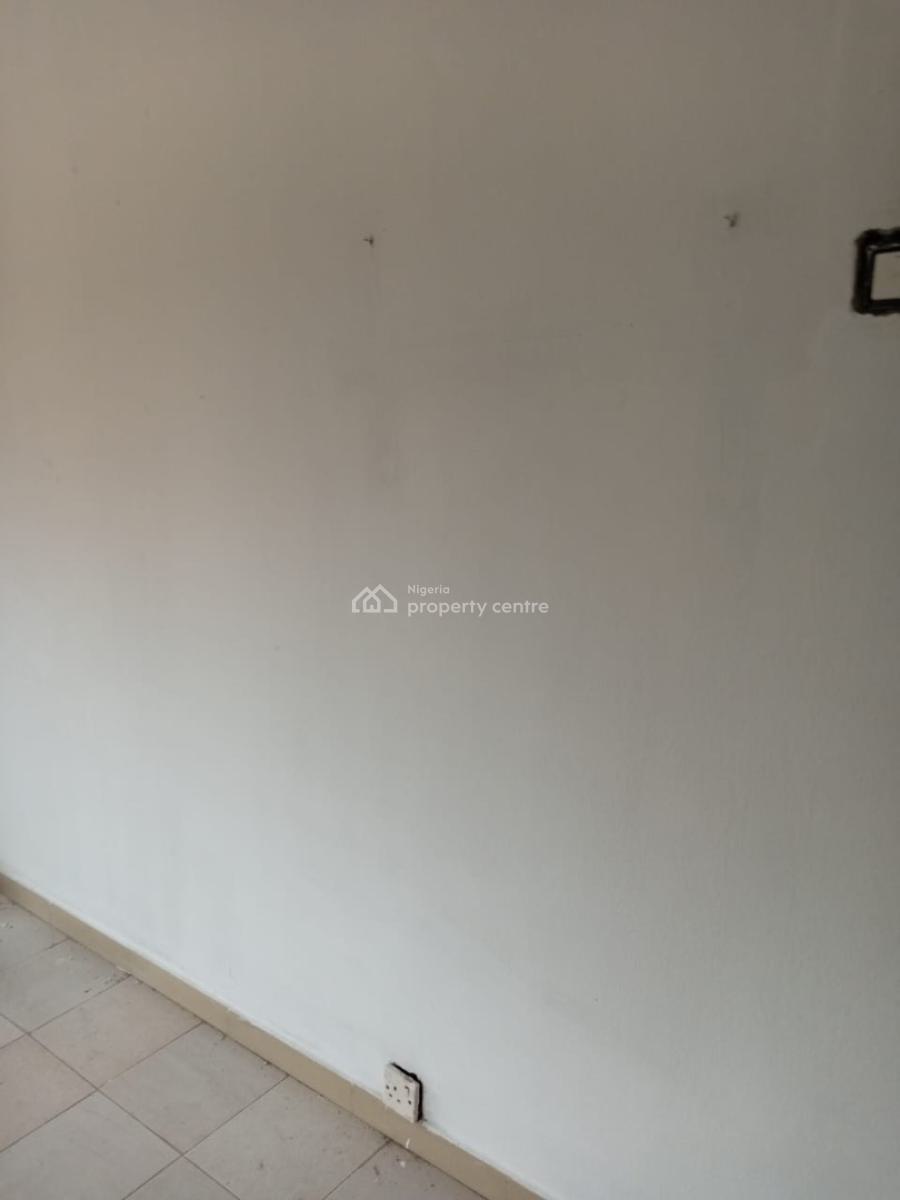 Well Maintained 3 Bedroom Apartment in an Estate, Oregun, Ikeja, Lagos, Flat / Apartment for Rent