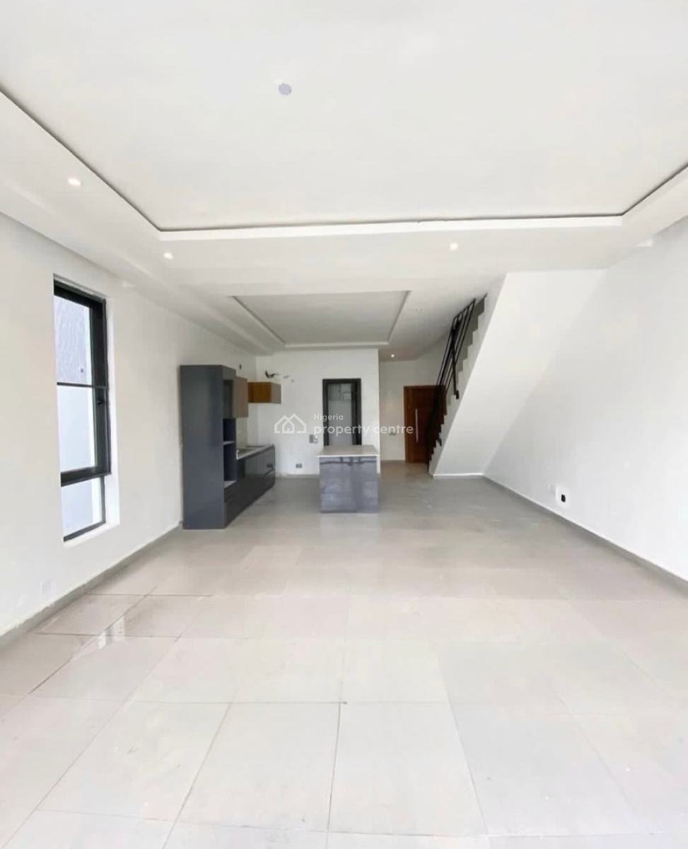 Serviced with 24/7 Power Suppy 2 Bedroom En-suite Maisonette with an O, Lekki Phase 1, Lekki, Lagos, House for Rent