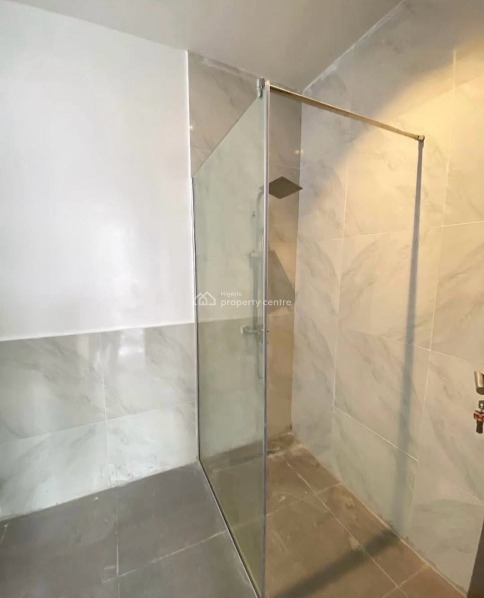 Serviced with 24/7 Power Suppy 2 Bedroom En-suite Maisonette with an O, Lekki Phase 1, Lekki, Lagos, House for Rent