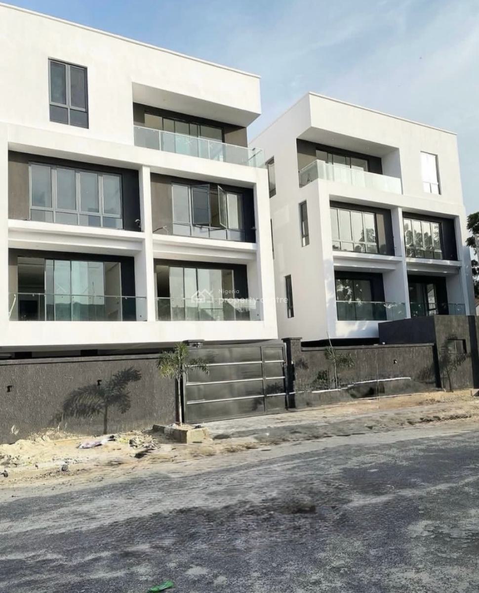 Serviced with 24/7 Power Suppy 2 Bedroom En-suite Maisonette with an O, Lekki Phase 1, Lekki, Lagos, House for Rent