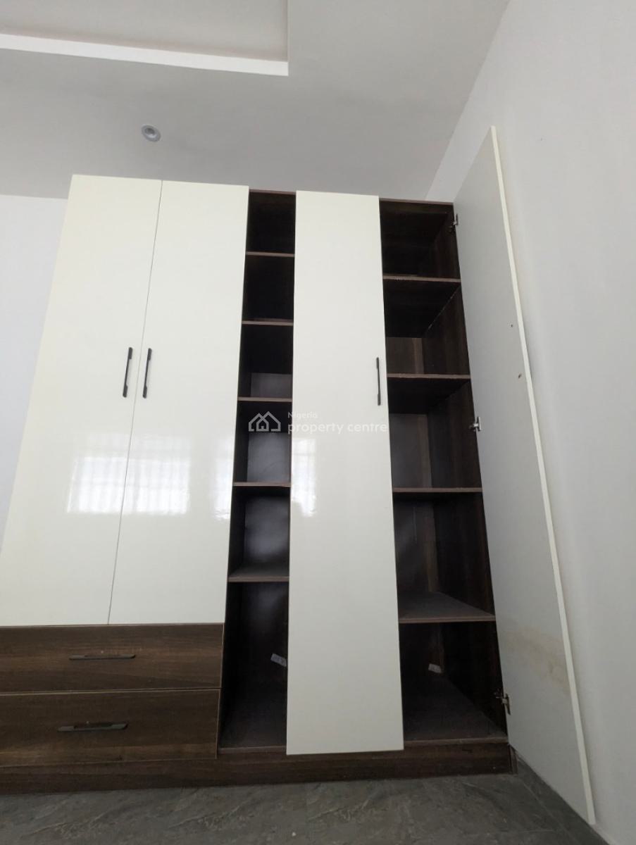 Own Ultra-modern 5-bed Mansion in Lekki Scheme 2 ​4 Living Rooms. 5 En, Lekki Scheme 2, Ajah, Lagos, Detached Duplex for Sale