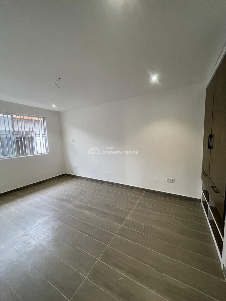 Extravagant Fully Fitted 3-bedroom Apartments (upstairs & Ground Floor, Anthony, Maryland, Lagos, Flat / Apartment for Rent
