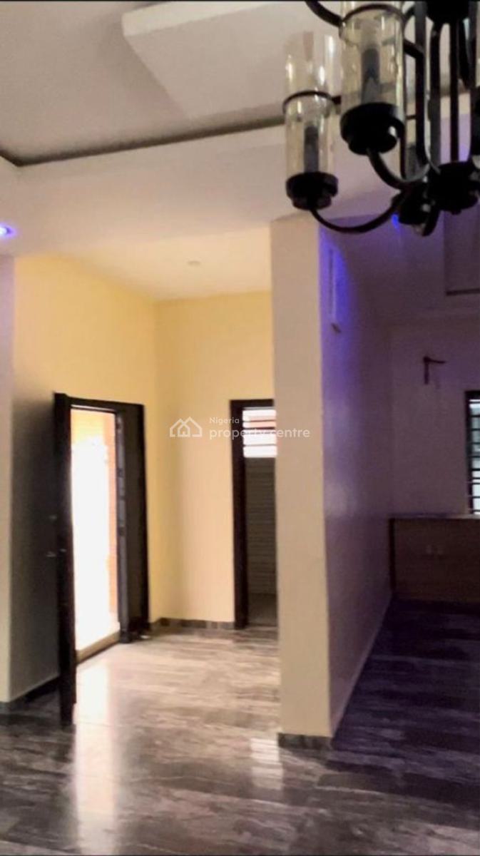 Spacious Studio Apartment Single Room Self-contained, Chevron, Lekki, Lagos, Self Contain (single Rooms) for Rent