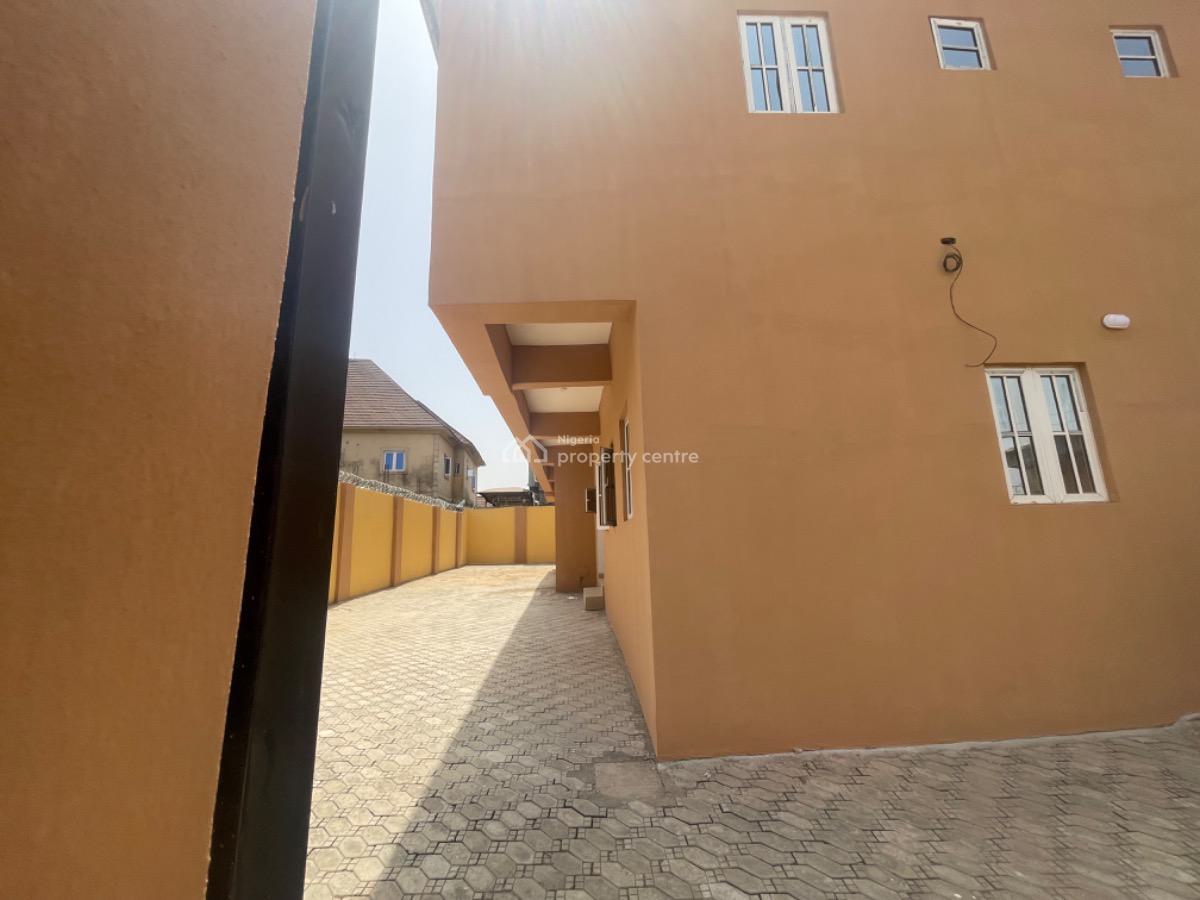 Luxury Brand Three Bedroom Terrace Duplex, F14 Kubwa. Abuja, Kubwa, Abuja, Semi-detached Duplex for Rent