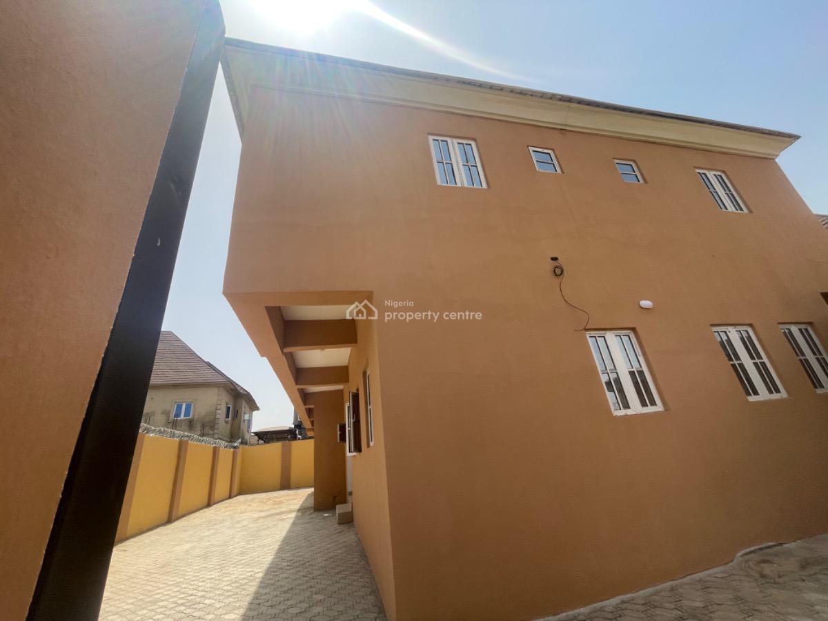 Luxury Brand Three Bedroom Terrace Duplex, F14 Kubwa. Abuja, Kubwa, Abuja, Semi-detached Duplex for Rent