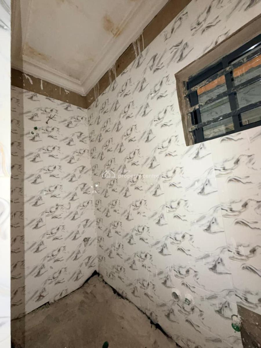 Discover a Prime Investment Opportunity (one-bedroom), Shomolu, Lagos, Shomolu, Lagos, Mini Flat (room and Parlour) for Rent