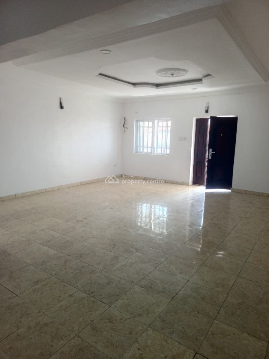 Luxury Newly Built 3 Bedroom Apartment with Bq Upstairs, Mobil Road Ilaje Close to The Bus Stop, Ilaje, Ajah, Lagos, Flat / Apartment for Rent