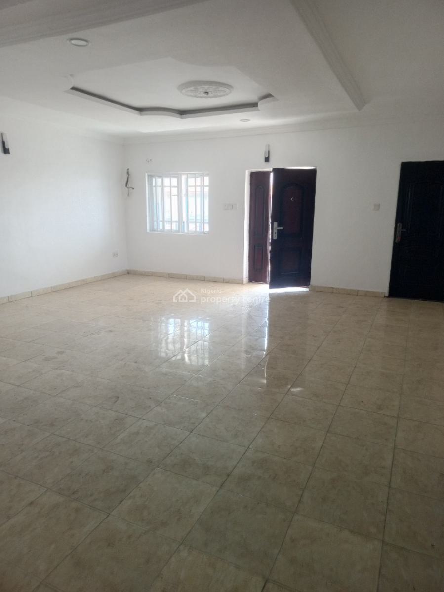 Luxury Newly Built 3 Bedroom Apartment with Bq Upstairs, Mobil Road Ilaje Close to The Bus Stop, Ilaje, Ajah, Lagos, Flat / Apartment for Rent