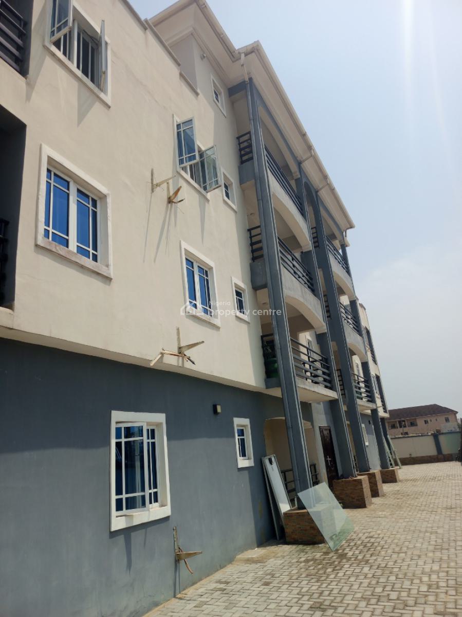 Luxury Newly Built 3 Bedroom Apartment with Bq Upstairs, Mobil Road Ilaje Close to The Bus Stop, Ilaje, Ajah, Lagos, Flat / Apartment for Rent