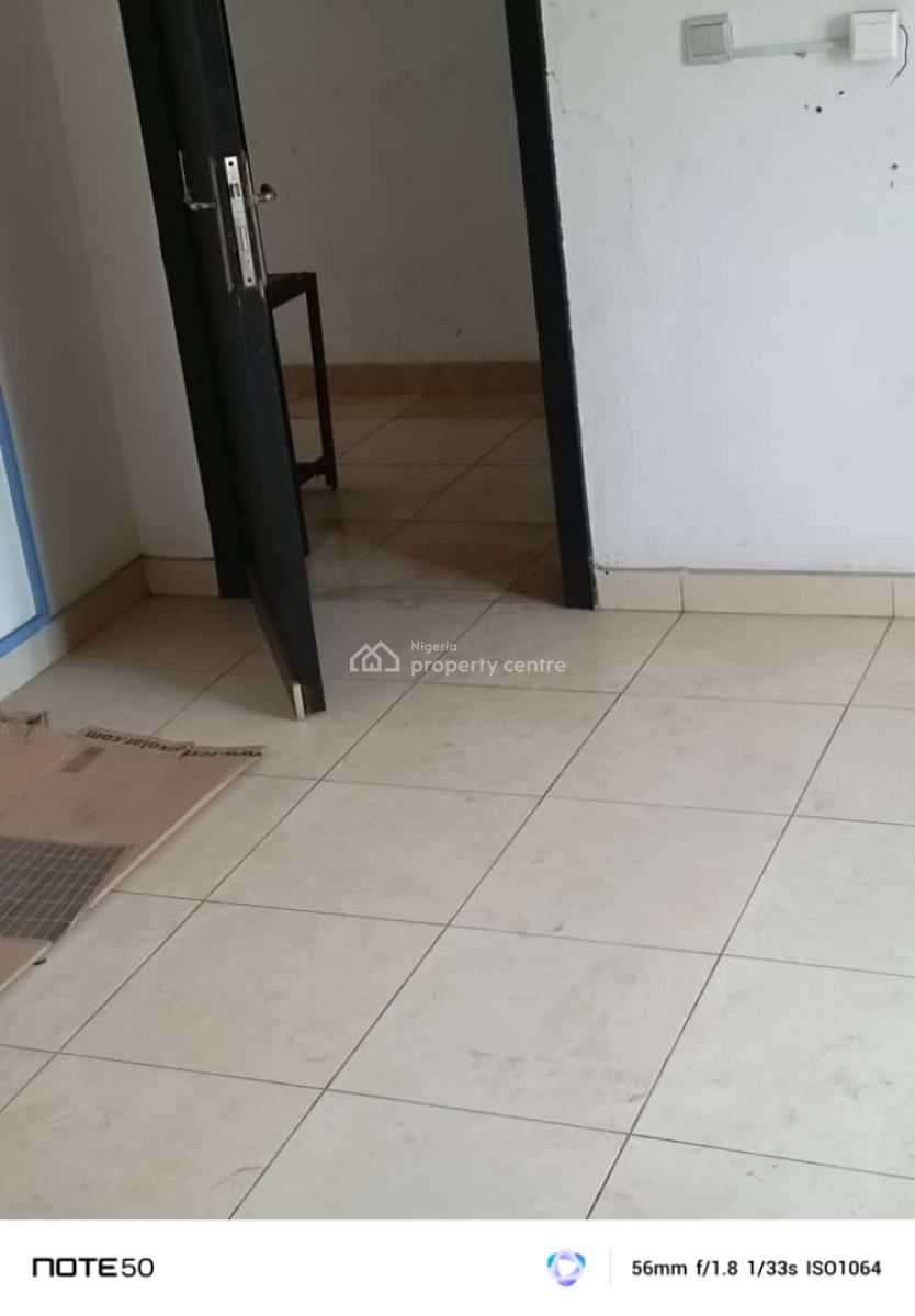 a Lovely Room Upstairs Sharing Only Kitchen, Living Stone Estate By Coastal Road Orchid Road Lekki, Lekki, Lagos, Self Contain (single Rooms) for Rent