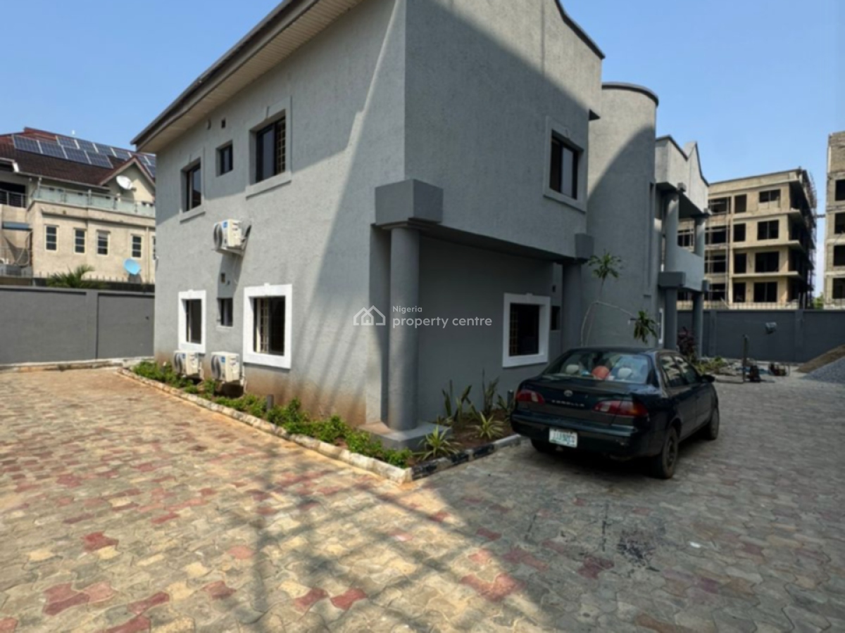 Ultra-modern 3 Bedroom Serviced Apartment + Pool, Lekki Phase 1, Lekki, Lagos, Flat / Apartment for Rent