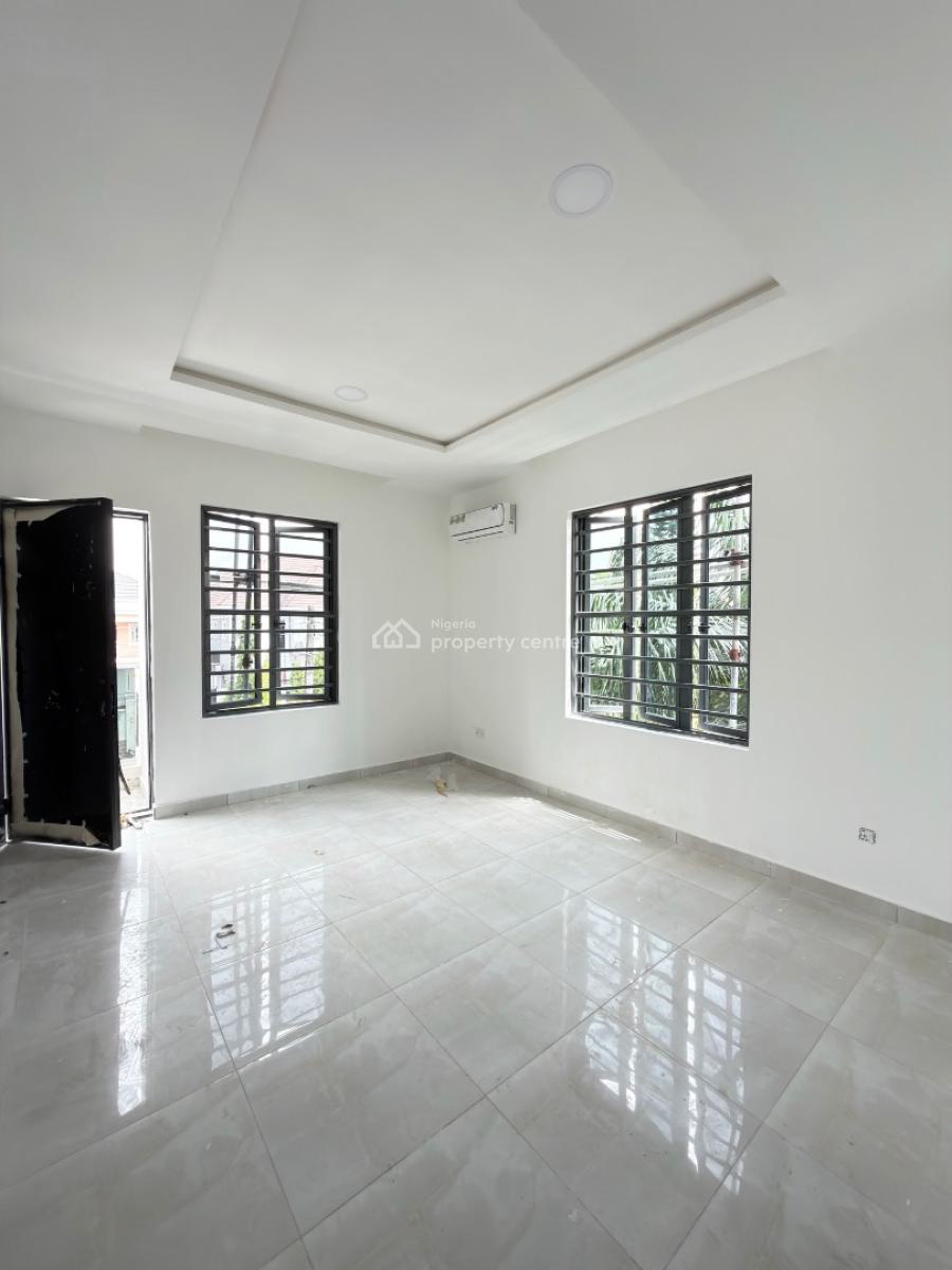 Brand New 3bedroom Flat with Bq, Lekki Phase 1, Lekki, Lagos, Flat / Apartment for Rent